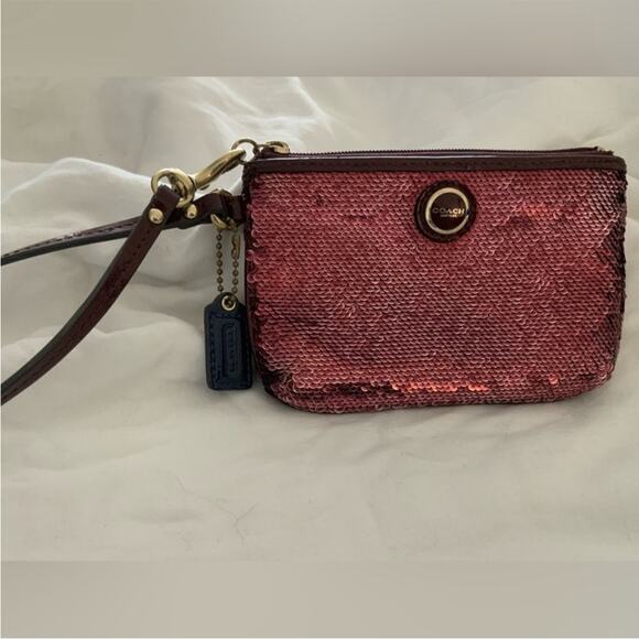 Coach Poppy RARE Red Sequin & Leather Wristlet F48429 EUC MSRP $198 - Picture 5 of 9